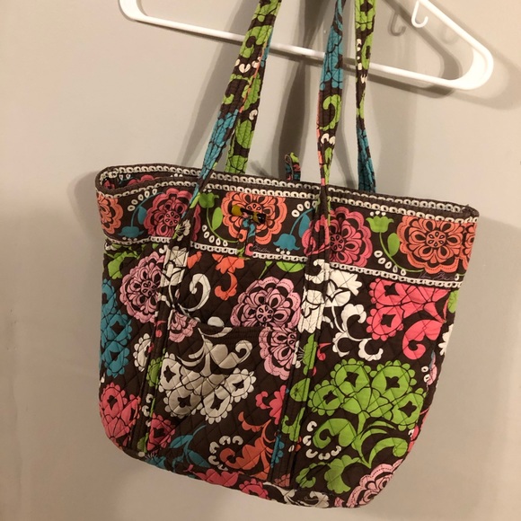Vera Bradley Handbags - Large Vera Bradley tote
